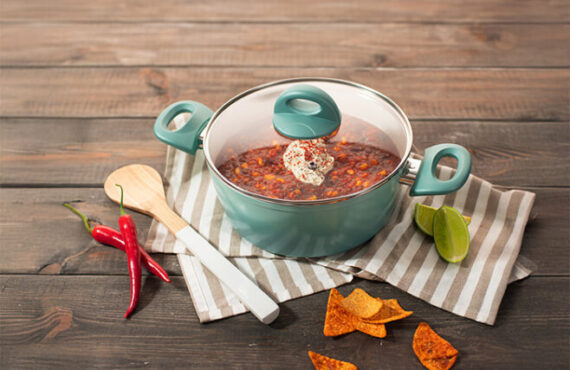 Cerafit Revolution Topf 22cm Chili con Carne 2 1 658x470
